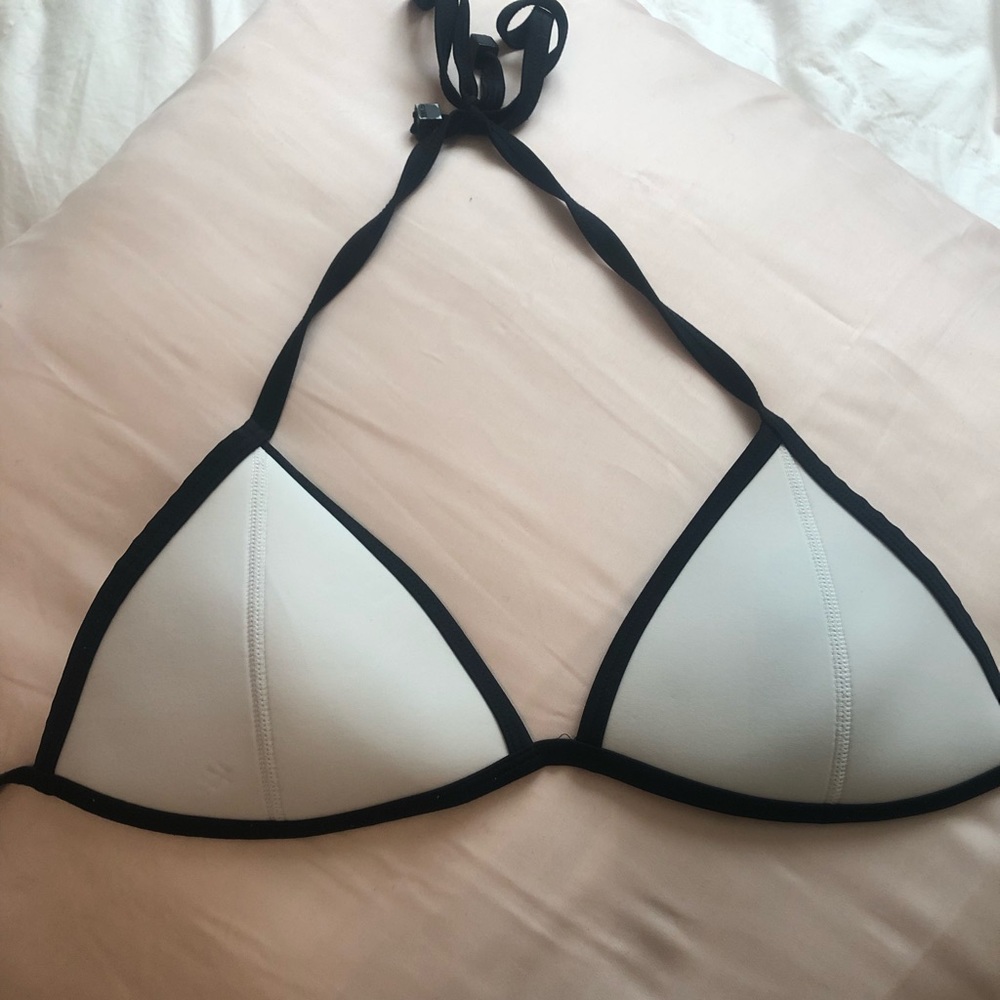 TRIANGL bikini top